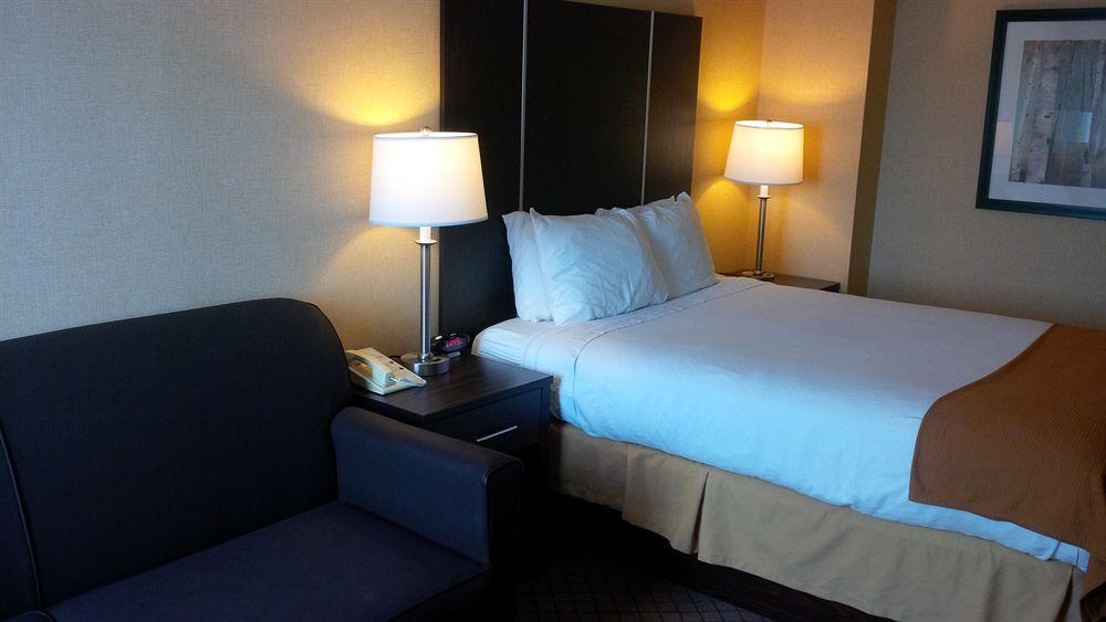 Holiday Inn Express Hamilton-Stoney Creek 외부 사진
