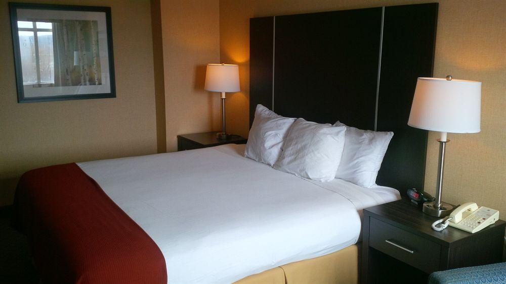 Holiday Inn Express Hamilton-Stoney Creek 외부 사진